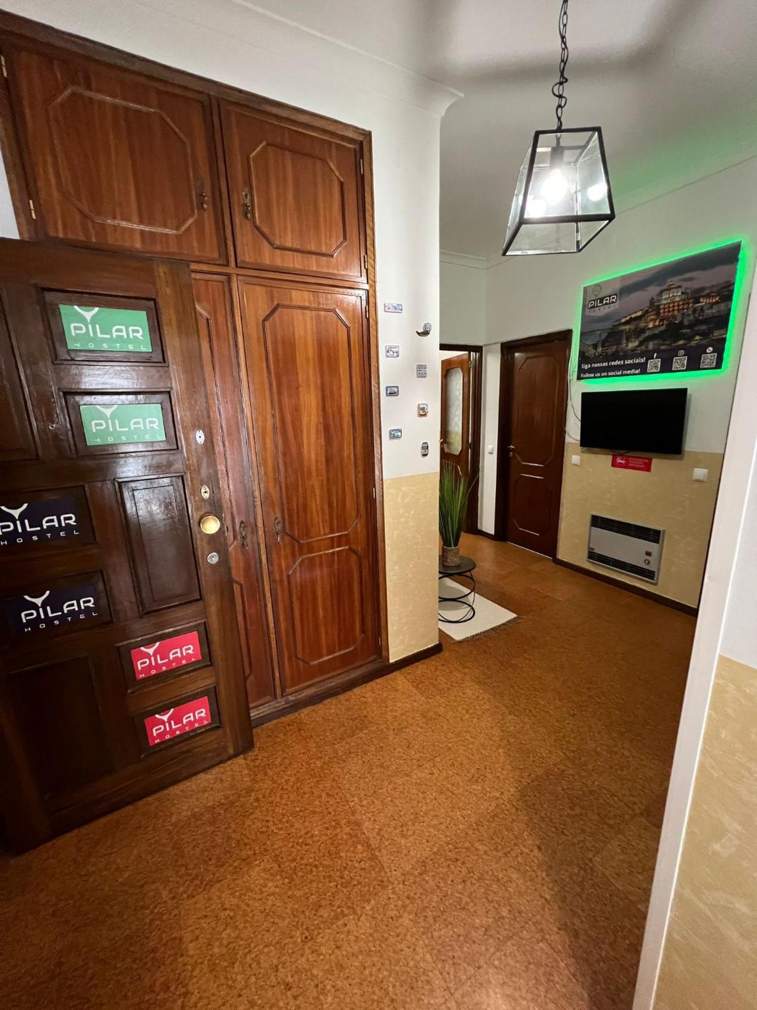 Pilar Hostel - Rua De Santa Catarina - Porto — Photos 1
